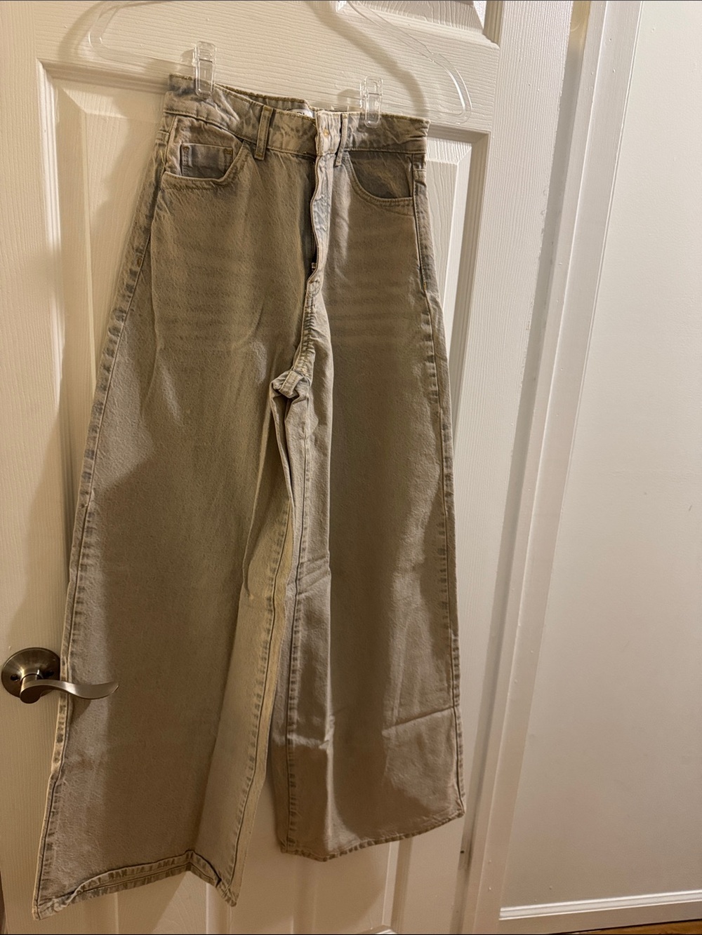 Zara Light Wash Denim Jeans with Gold Topstitching
